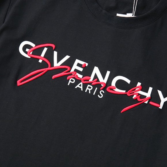 New GIVENCHY size L - Picture 2 of 2